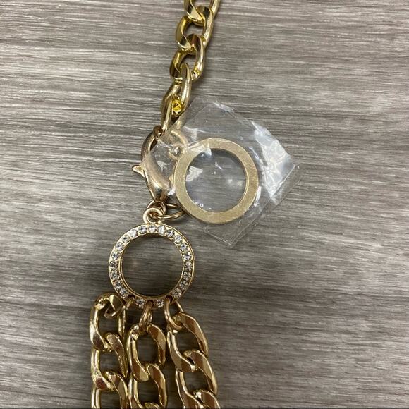 Gold Layered Chain Necklace - Picture 4 of 5